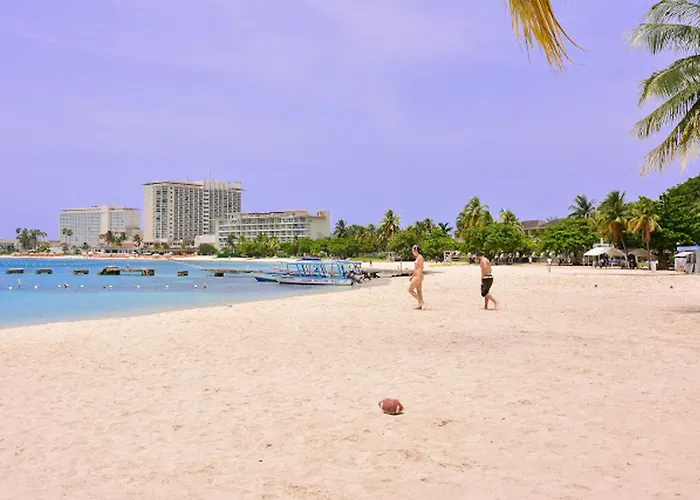 Coral Keys At Sandcastle *